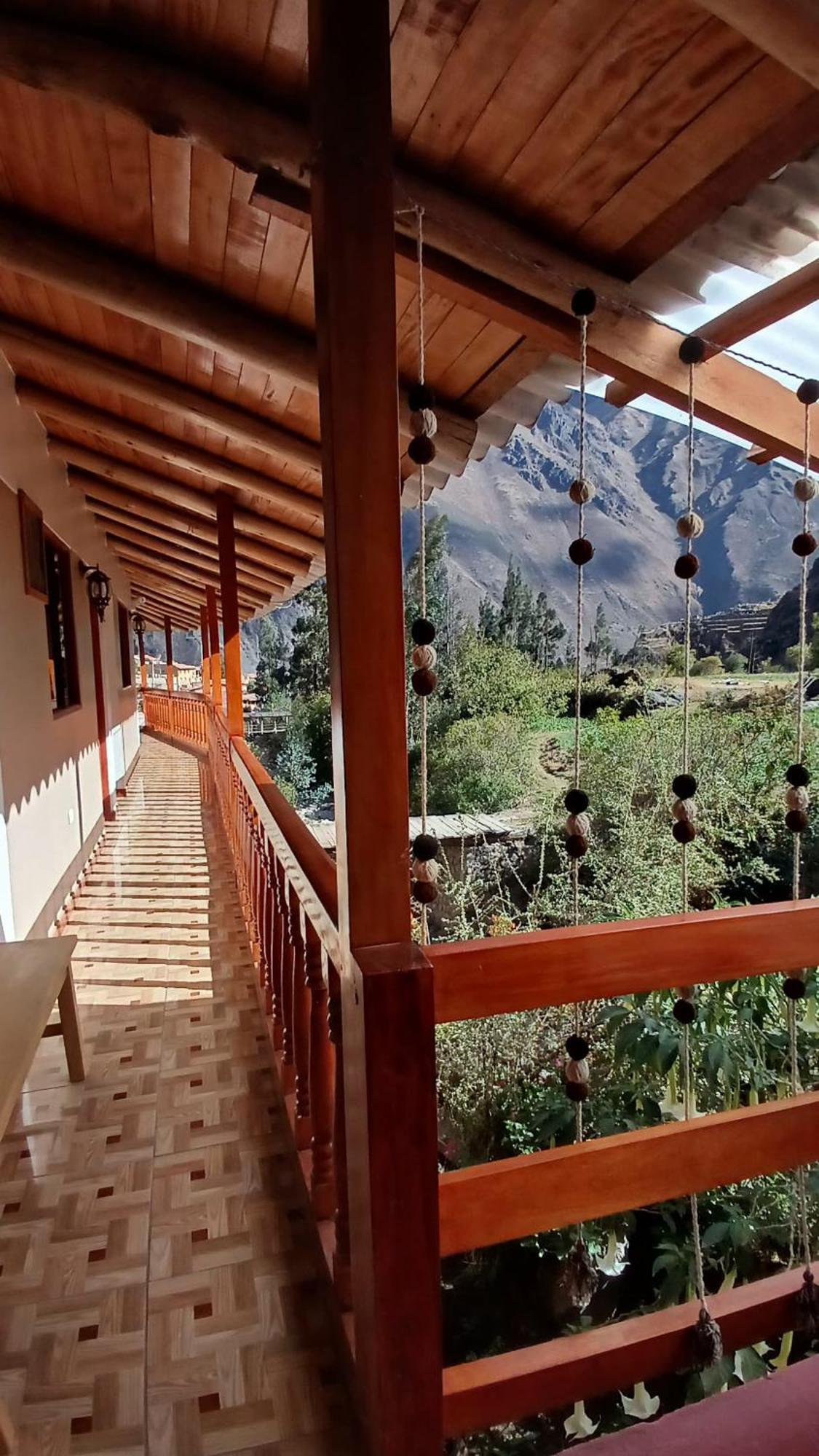 Aromas Andinos Lodge Ollantaytambo Exterior photo